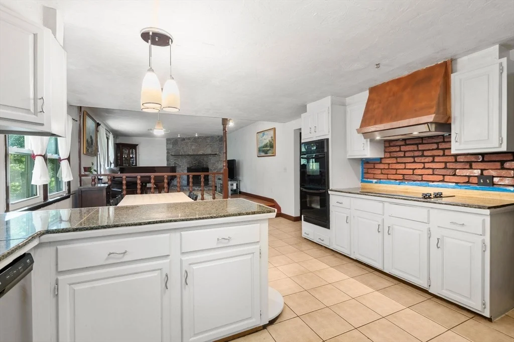 Photo of 2 Whitney Dr