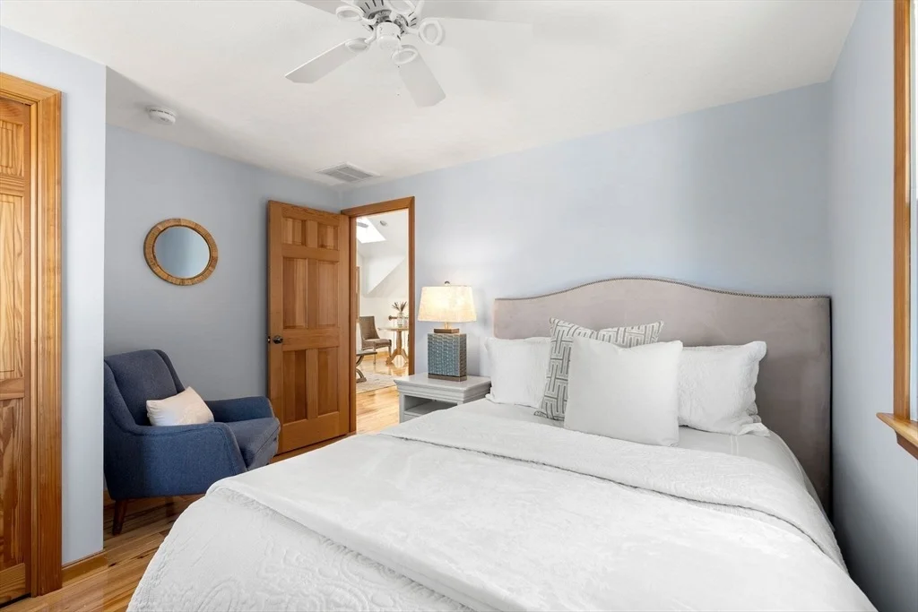 Photo of 135 Leeward