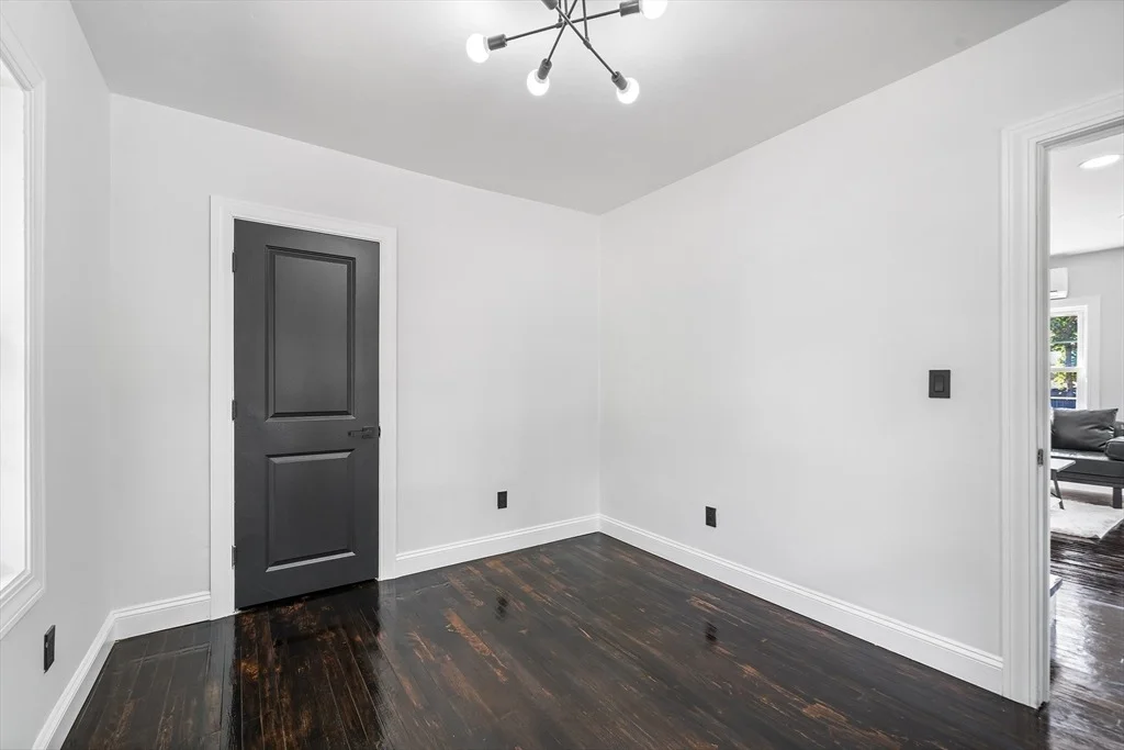 Photo of 87 Baker St