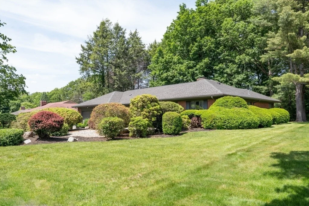 Photo of 104 Wheel Meadow Dr