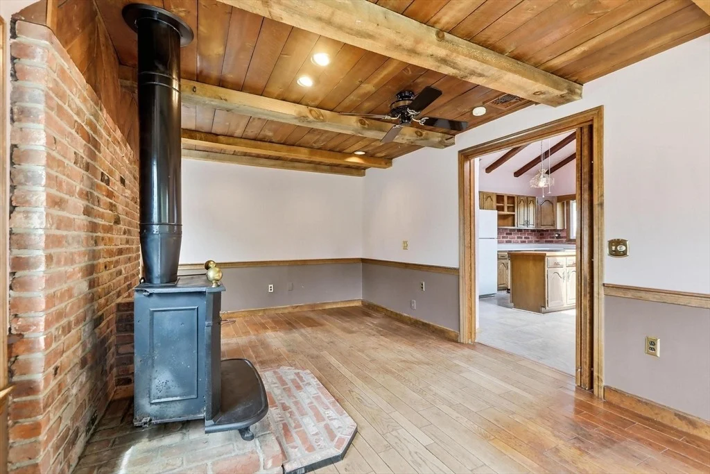 Photo of 17 Saint James St