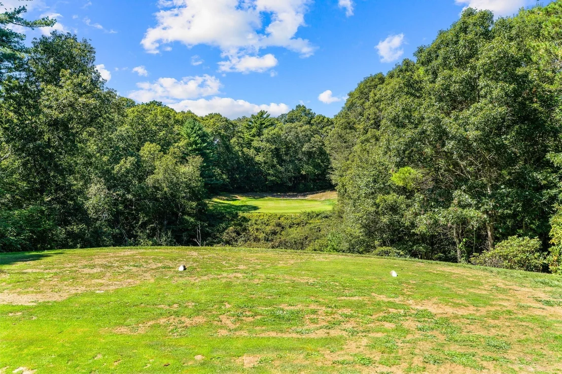 Photo of 7 Par Three Ct