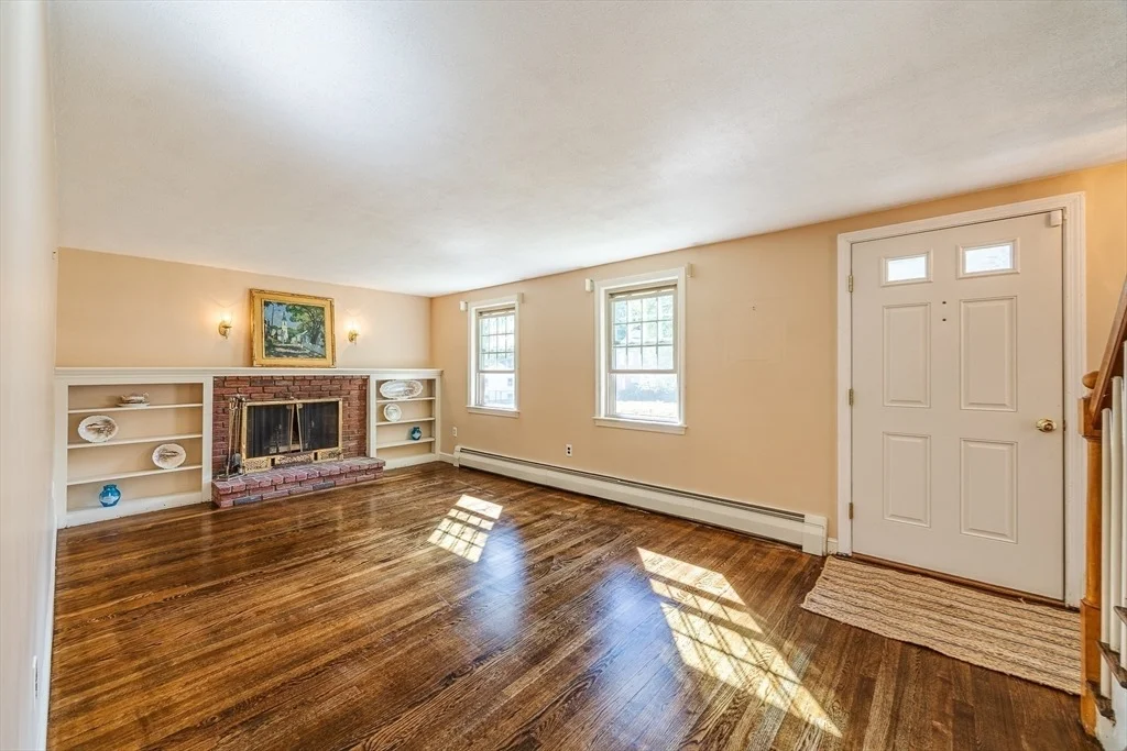 Photo of 21 Pine Ridge Circle