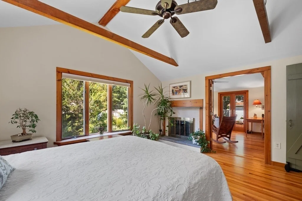 Photo of 15 Fenmere Ave