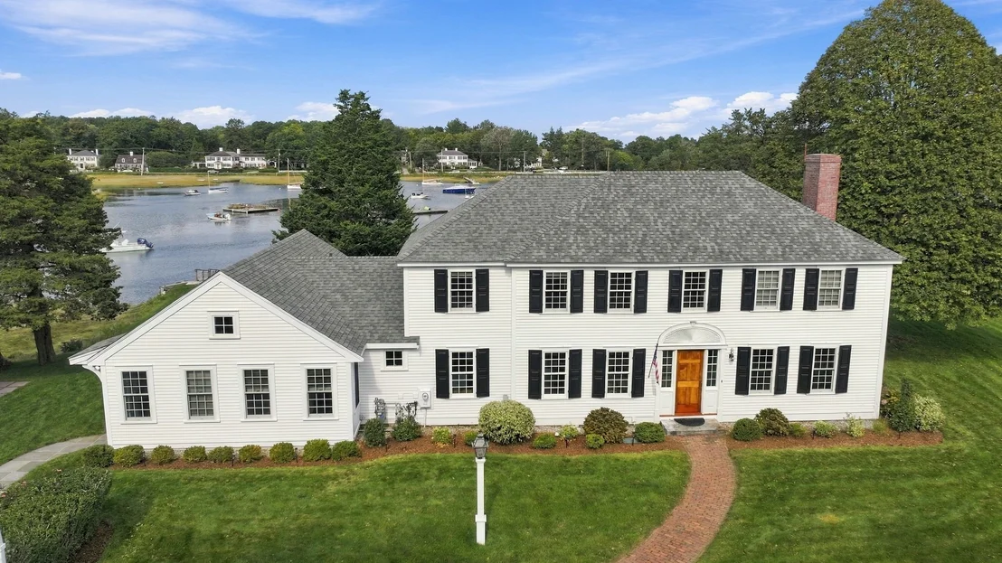 Photo of 44 River Ln