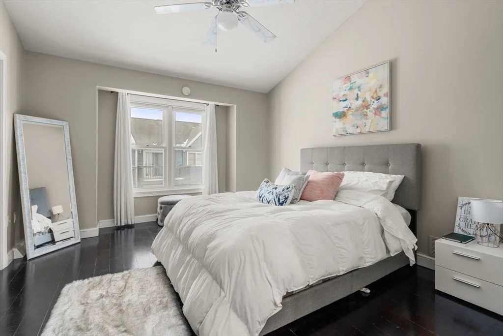 Photo of Unit 21 at 21 Oak Leaf Way
