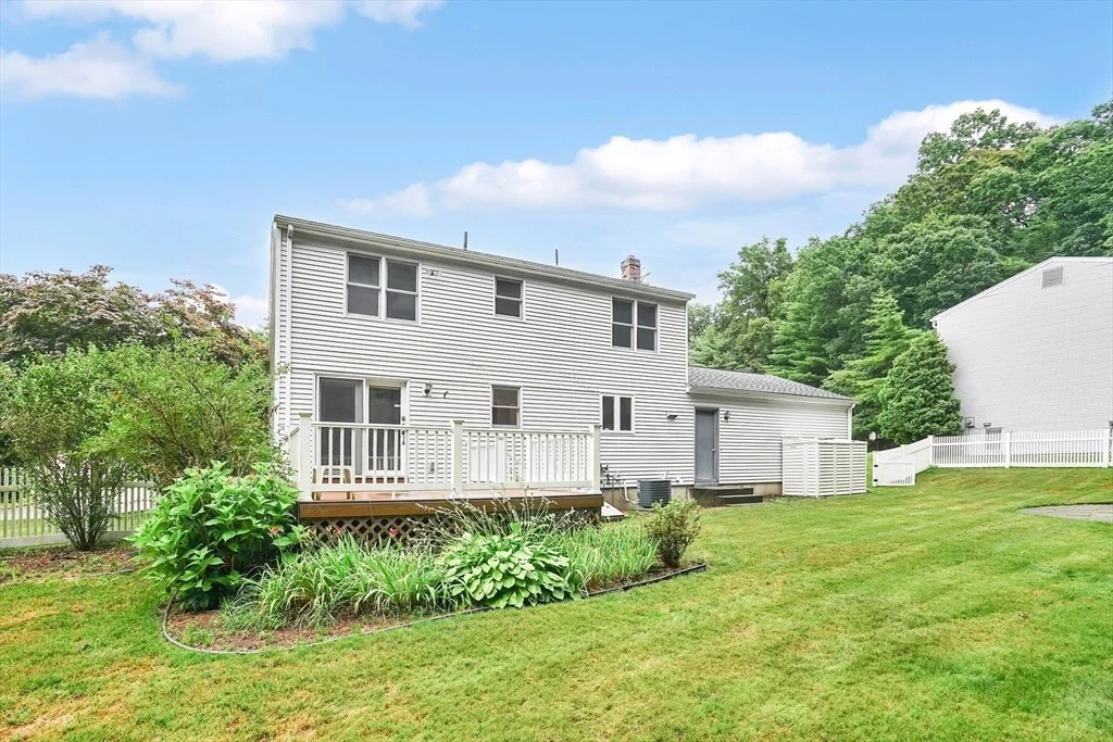 Photo of 61 Caitlin Dr