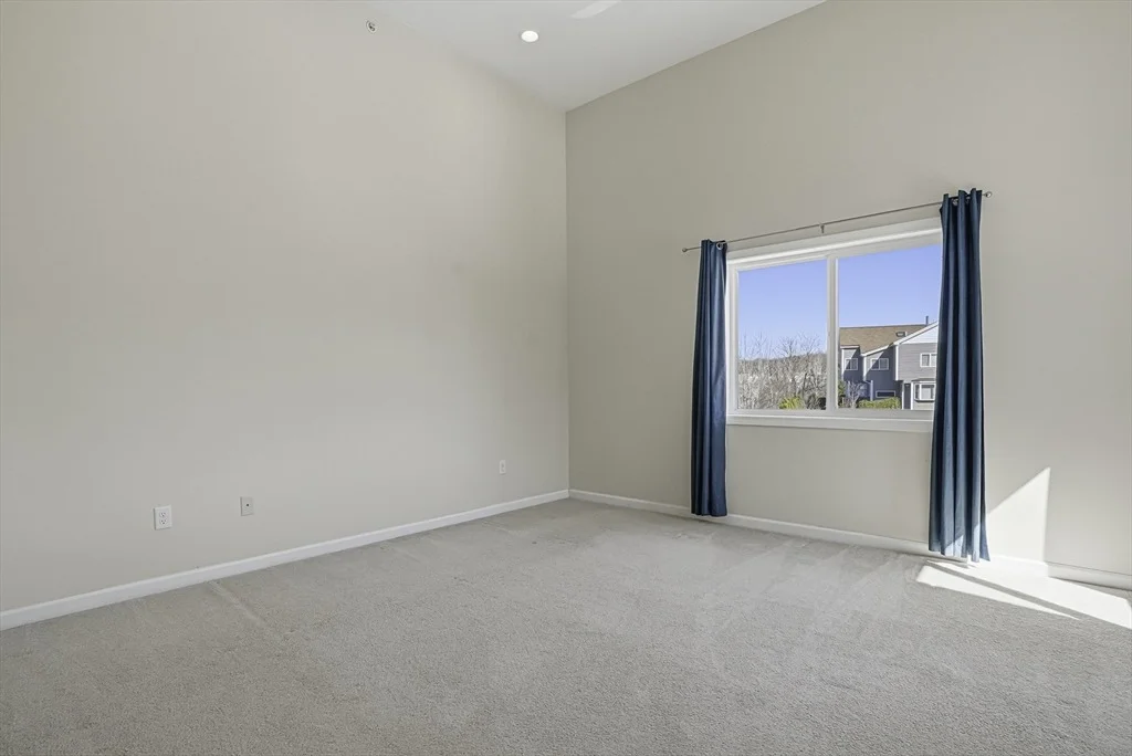Photo of Unit 4 at 4 John Hancock Dr