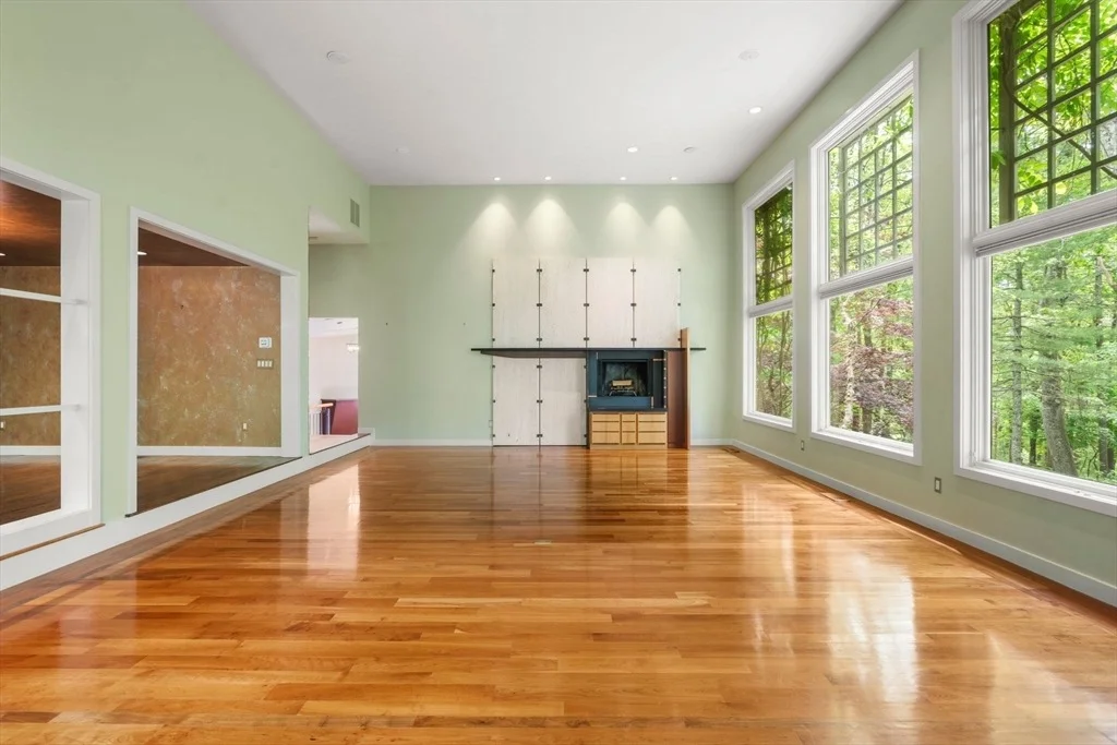 Photo of 44 Maple Street
