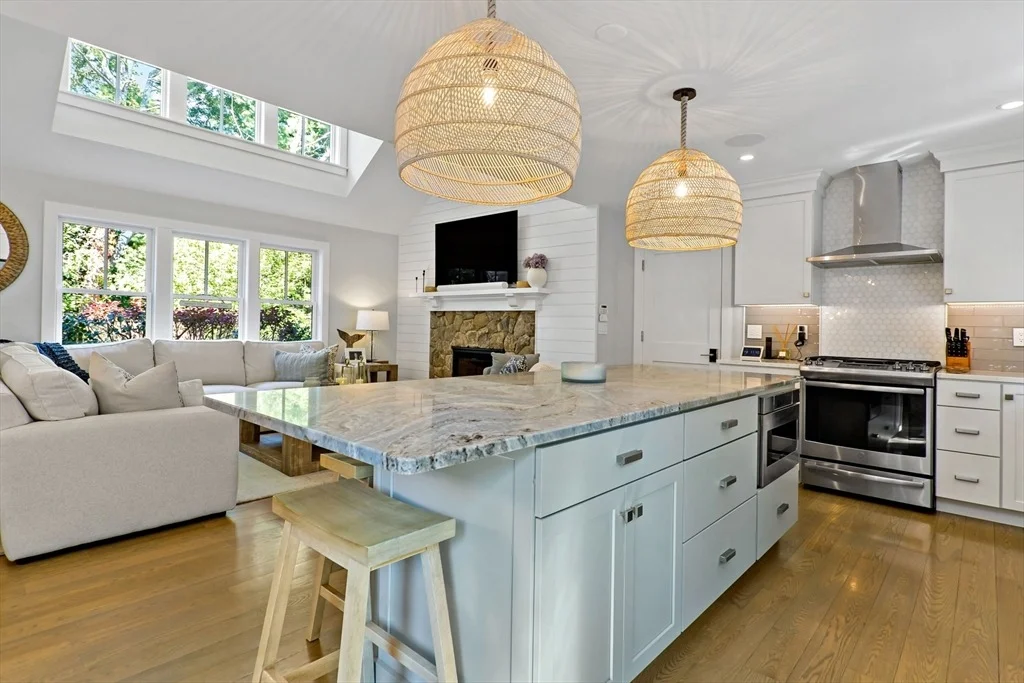 Photo of 564 Cotuit Bay Drive