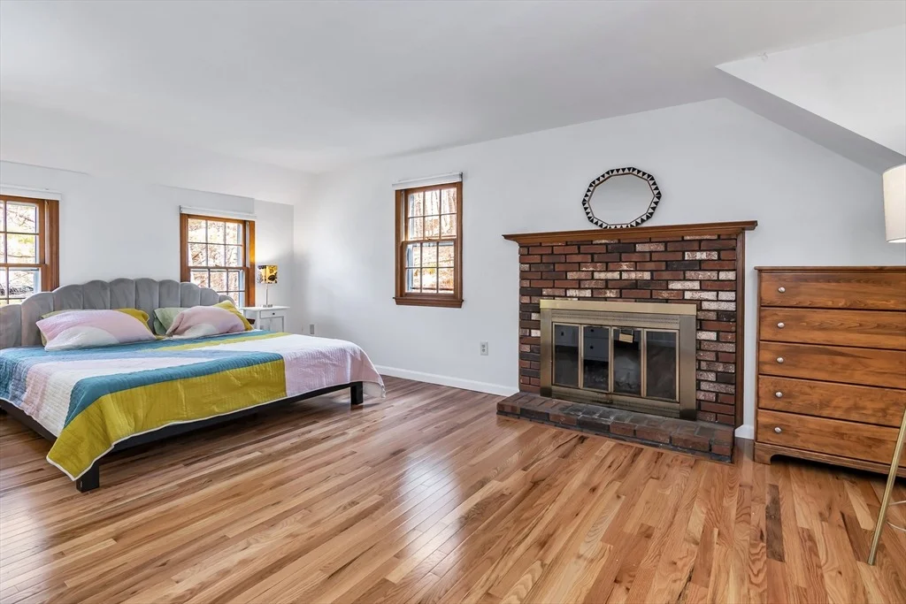Photo of 21 Heather Rd