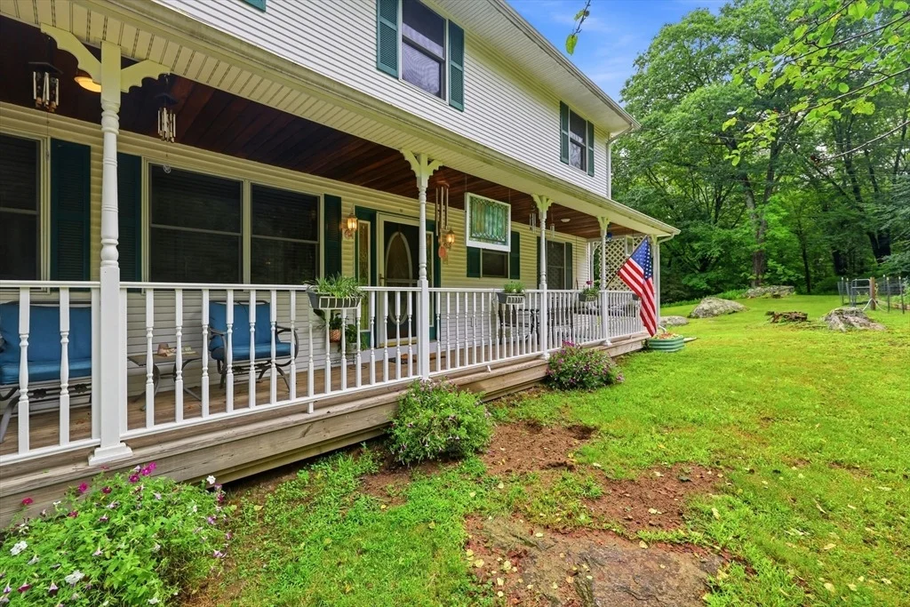 Photo of 10 Lyman Barnes Rd