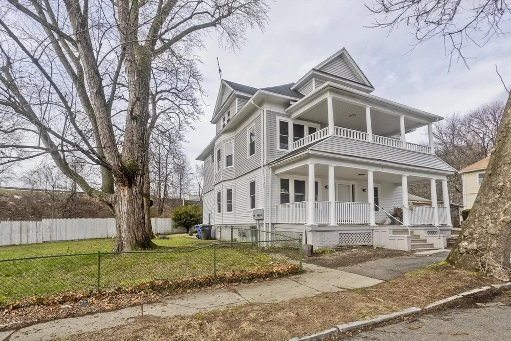 Photo of 44 Eagle St
