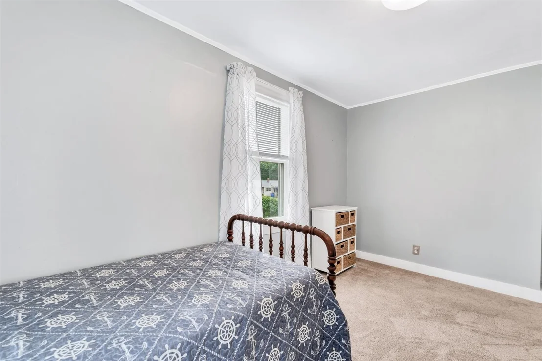 Photo of 7 Queens Bay Ln