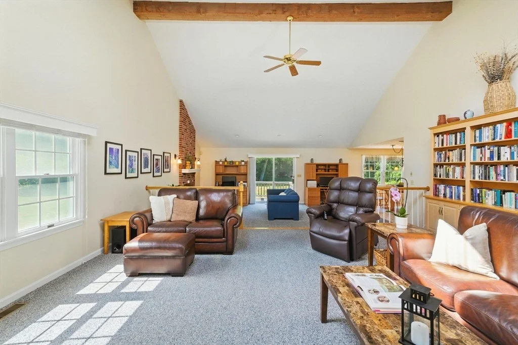 Photo of 8 Eisenhaure Lane