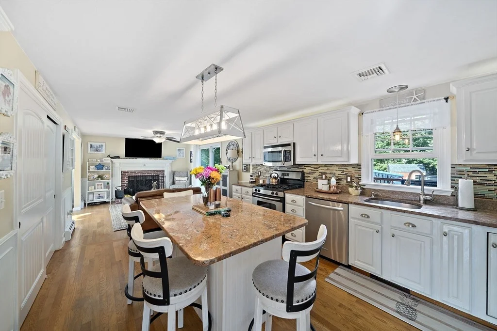 Photo of 32 Bourne Park Ave