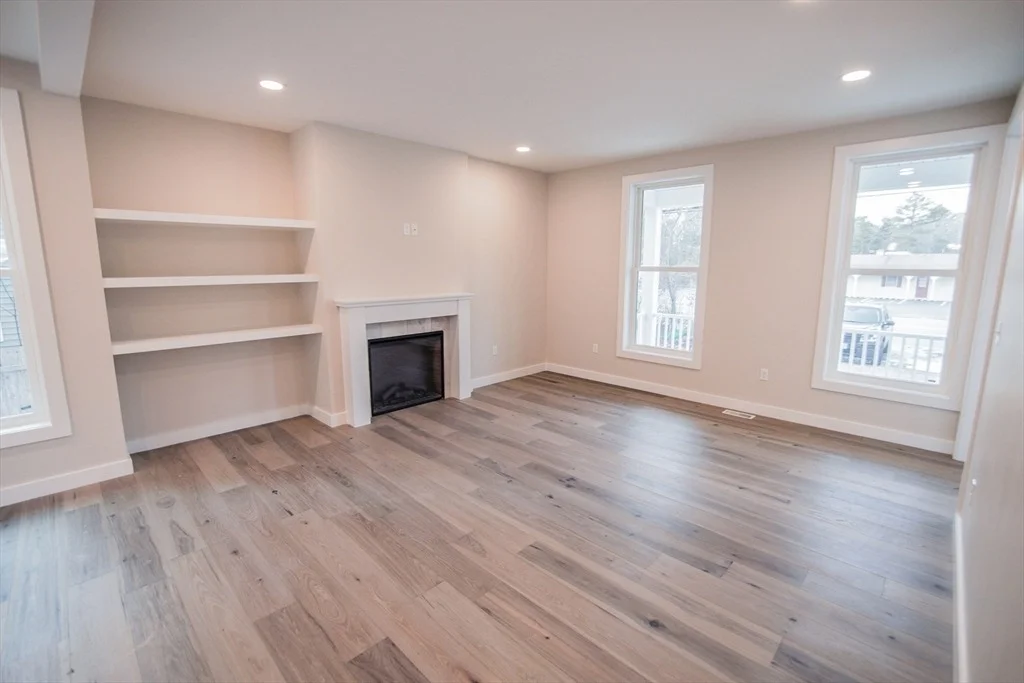 Photo of 32 Paul Rd