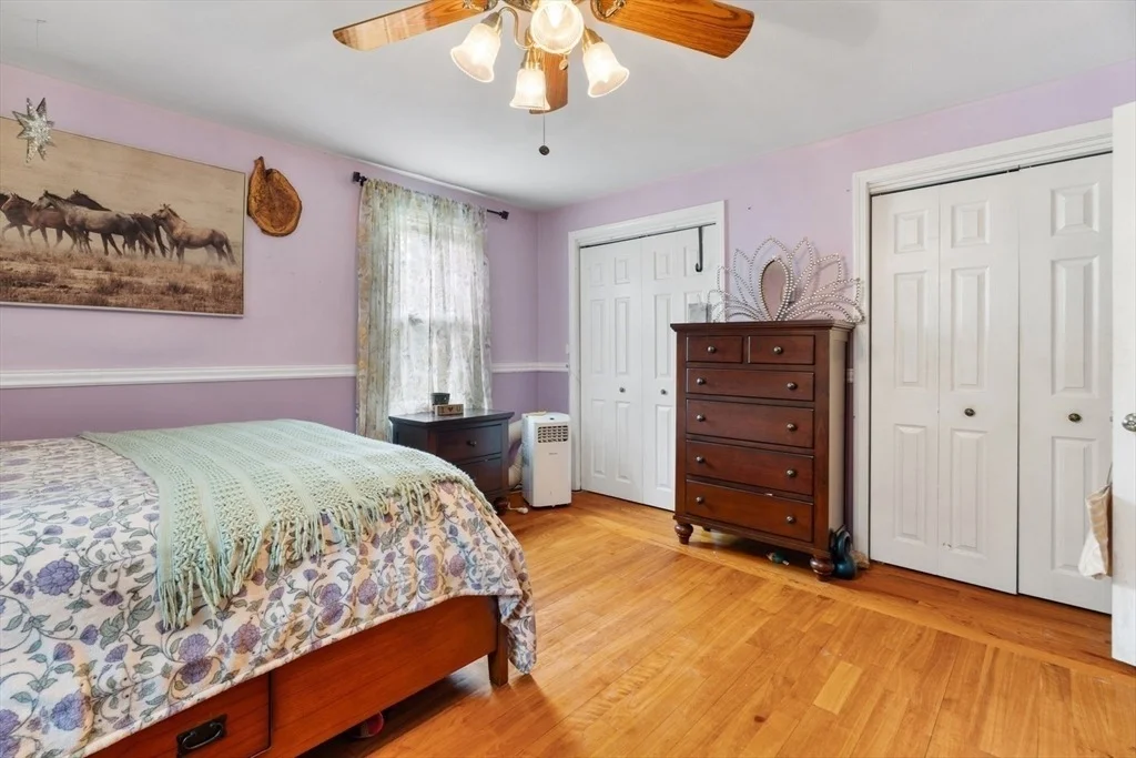 Photo of 1236 Woonsocket Hill Road