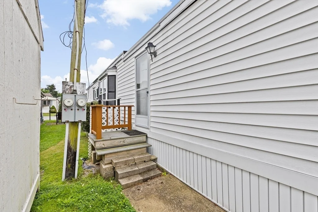 Photo of 28 Dots Lane