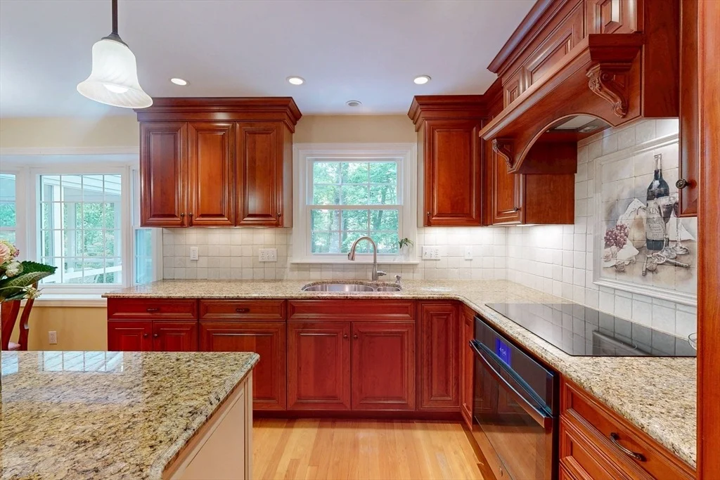 Photo of 13 Garry Dr