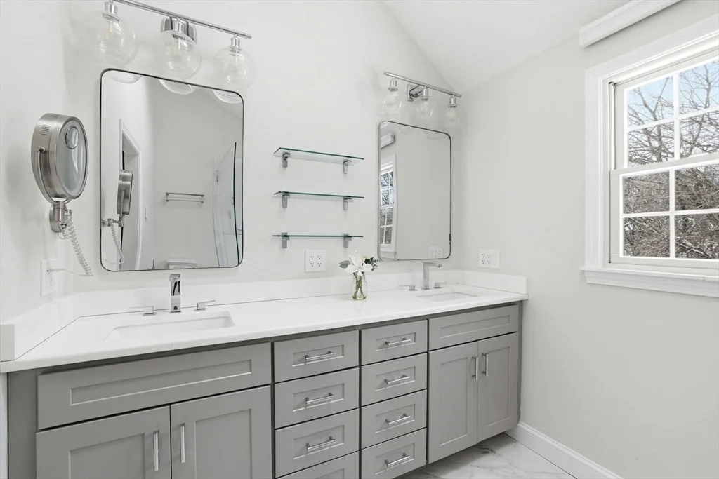 Photo of 22 Del Prete Dr