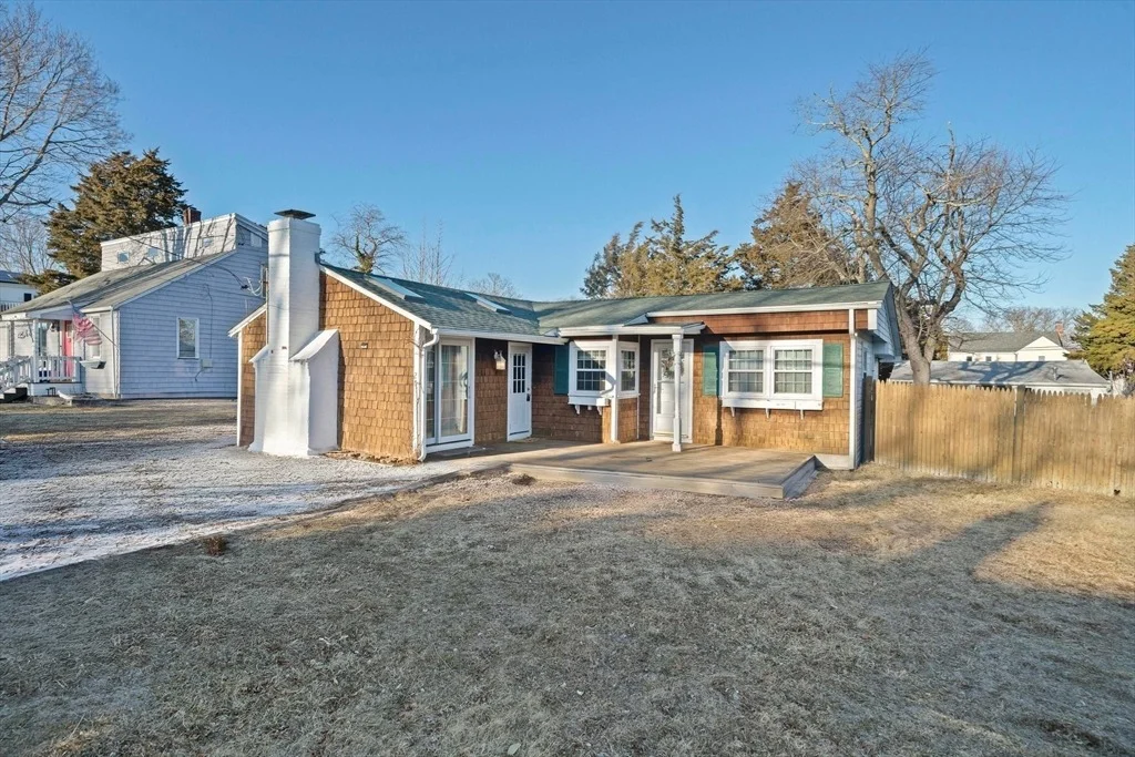 Photo of 20 Dundee Dr.