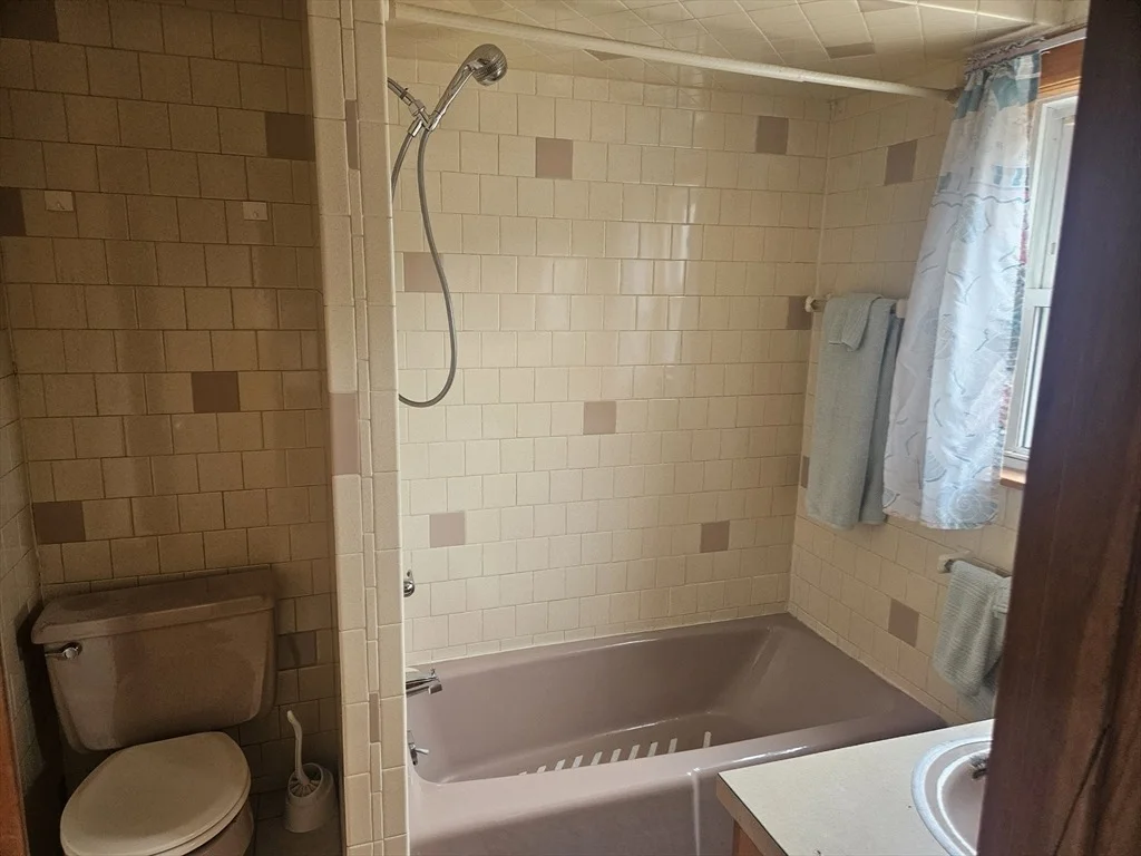 Photo of 117 Bellevue Ave