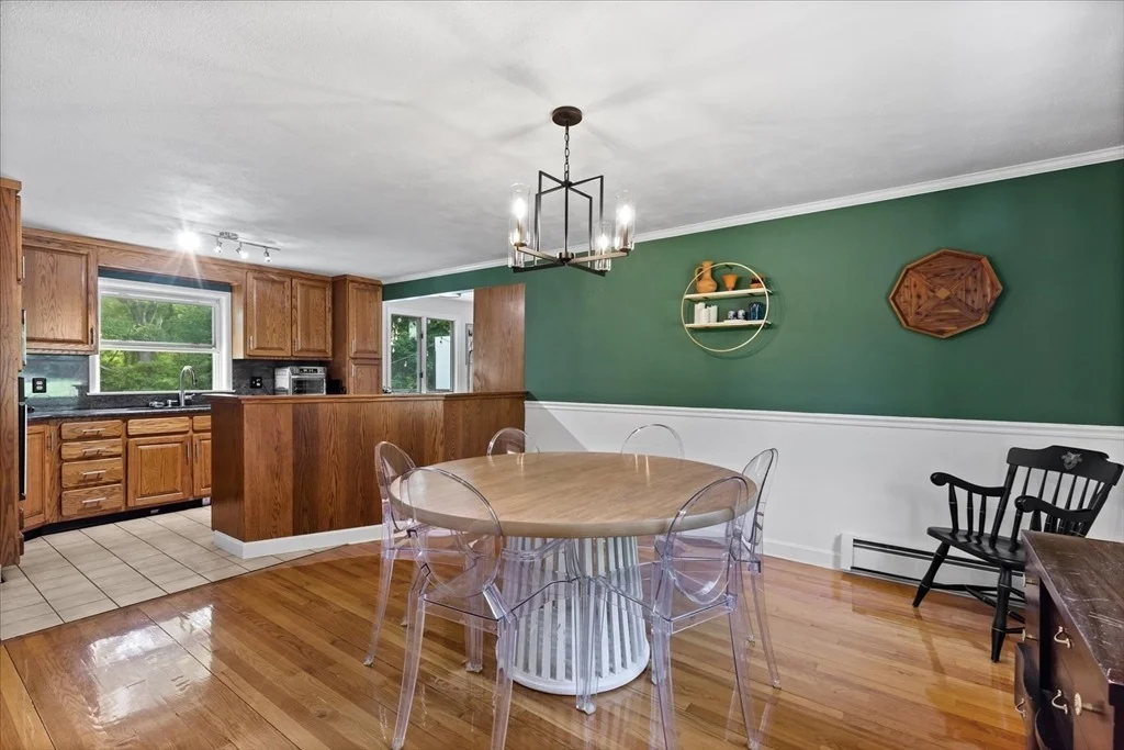 Photo of 65 May St