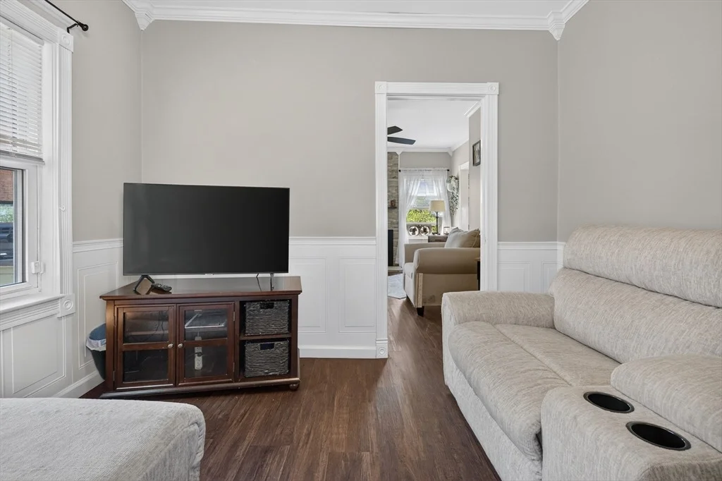 Photo of 103 B Street