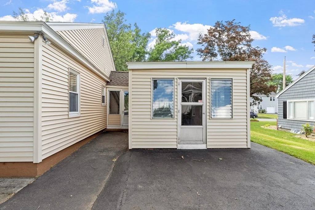 Photo of 48 Chickering Street