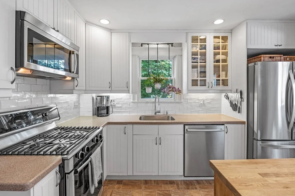 Photo of 39 Buttonwood Lane