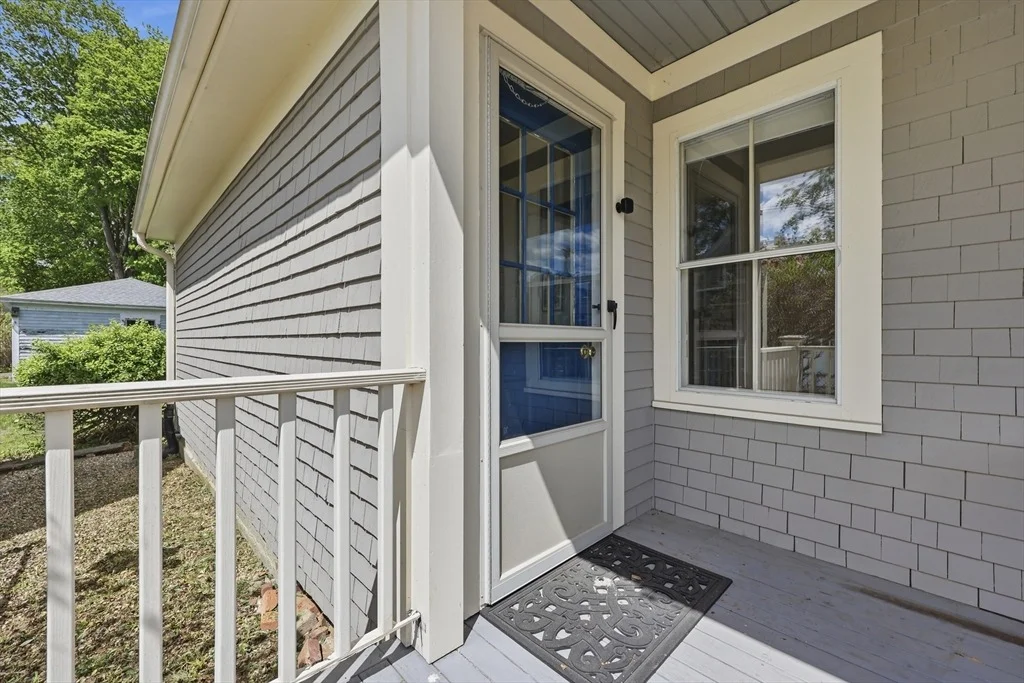 Photo of 3-1/2 Orchard Street