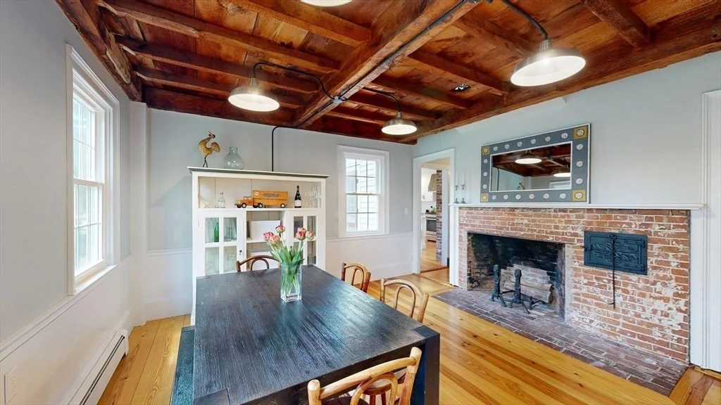 Photo of 375 Linebrook Rd