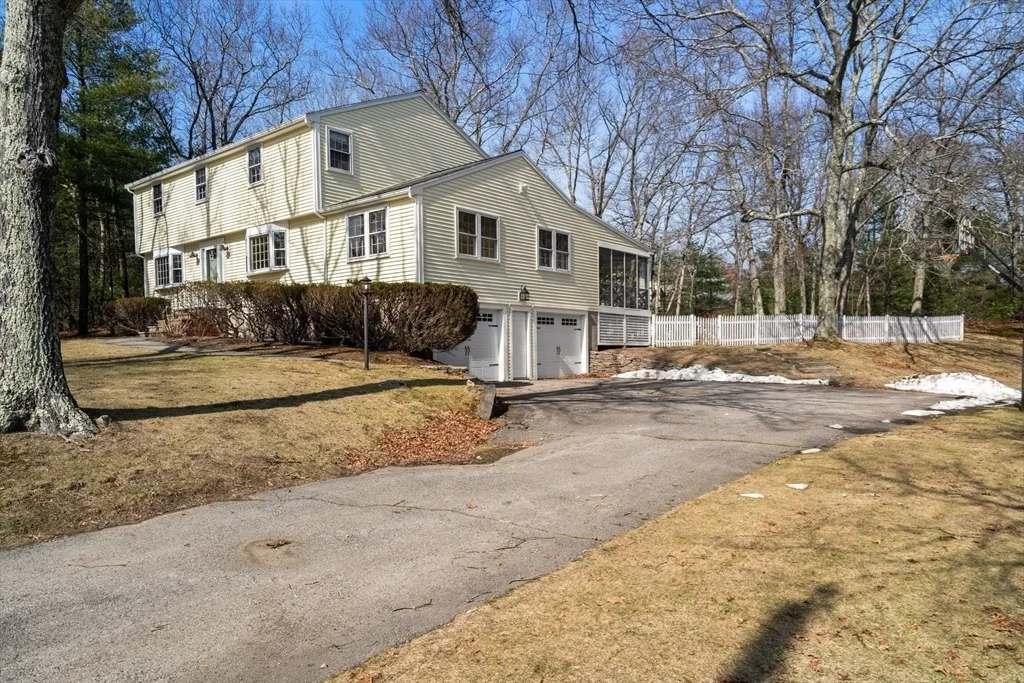 Photo of 40 Locust Drive