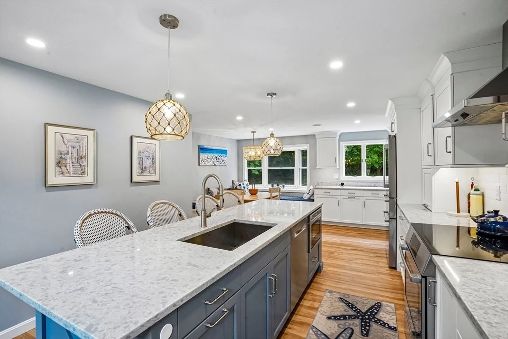 Photo of 2 Berkley Cir