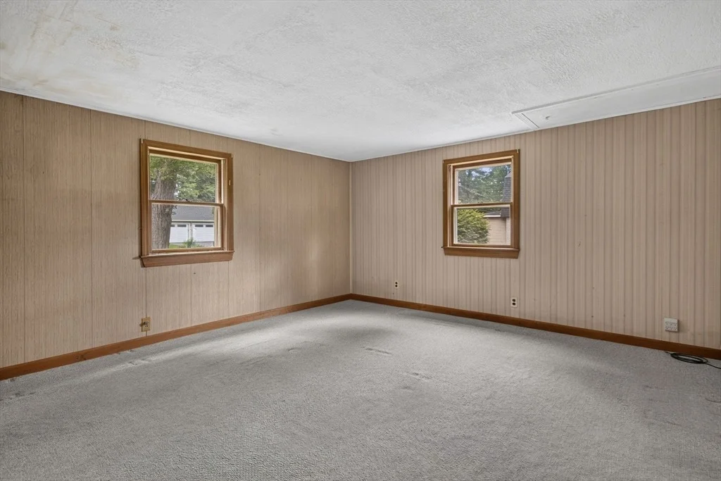 Photo of 42 Cottage Dr