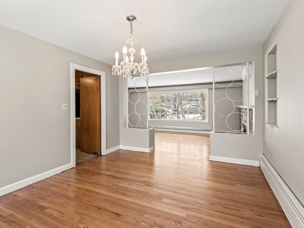 Photo of 42 Ellis Dr.