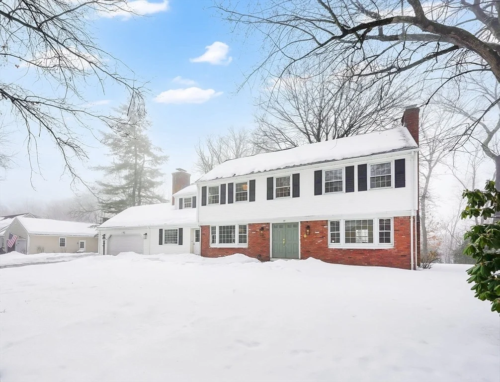Photo of 59 Lawrence Dr