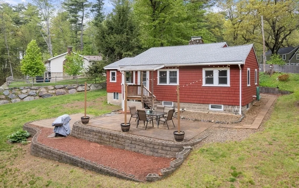 Photo of 30 Stonebridge Rd
