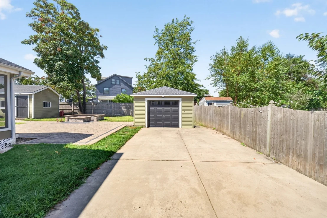 Photo of 41 Emerson Rd