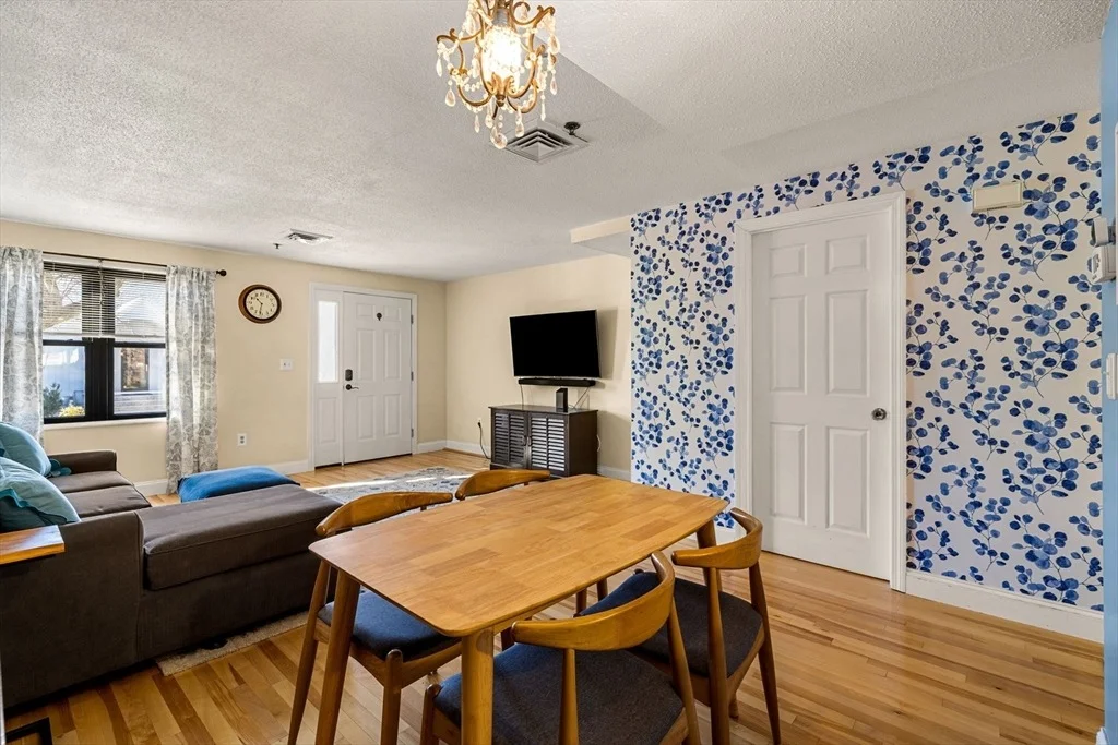 Photo of Unit 21 at 33 Maplewood Avenue