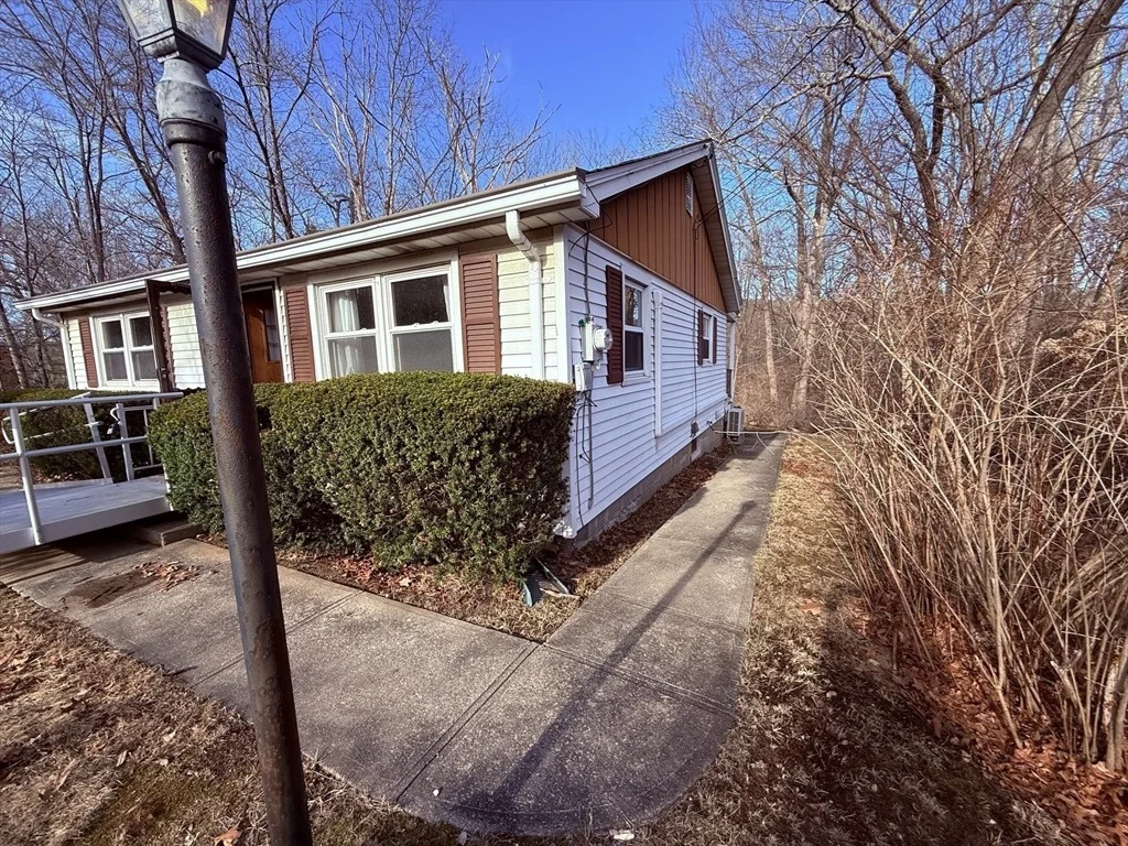 Photo of 108 Southbridge Rd