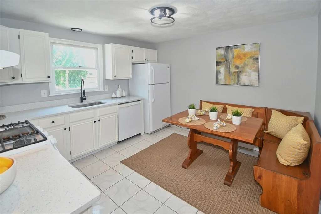Photo of 61 Rollins St