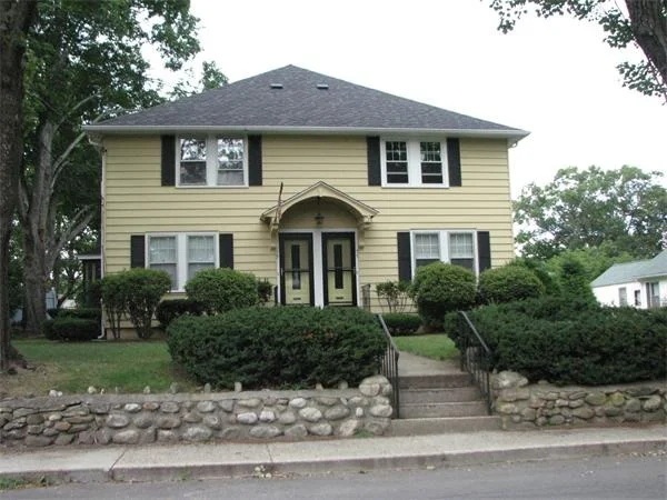Photo of Unit A at 75 Cross