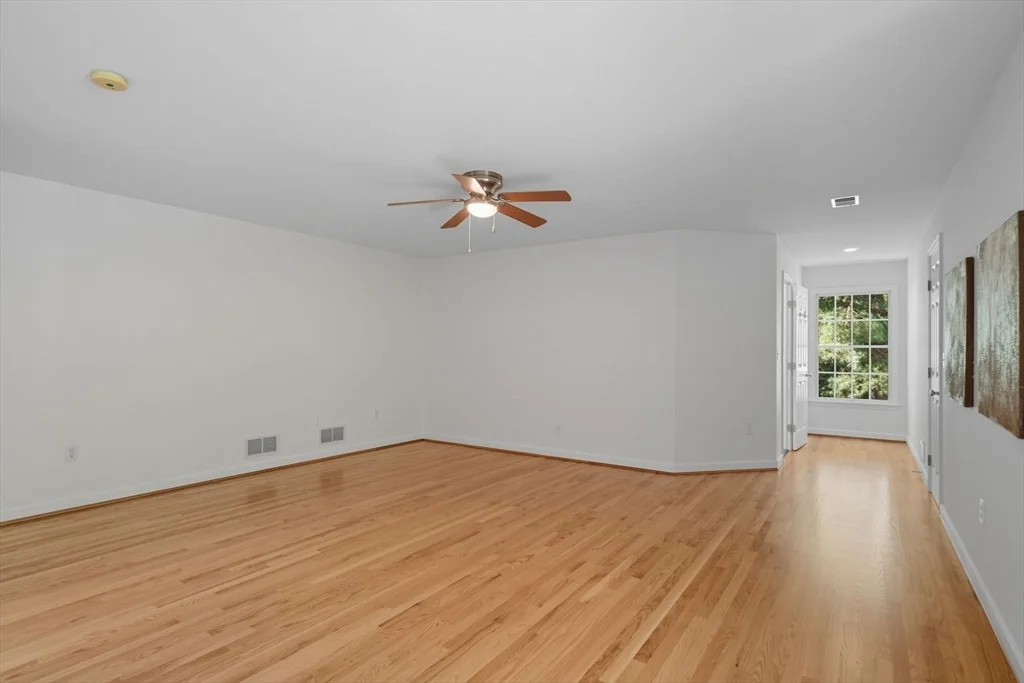 Photo of 19 Bellows Rd