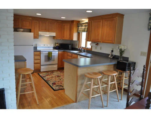 Photo of 13 Wompatuck Rd