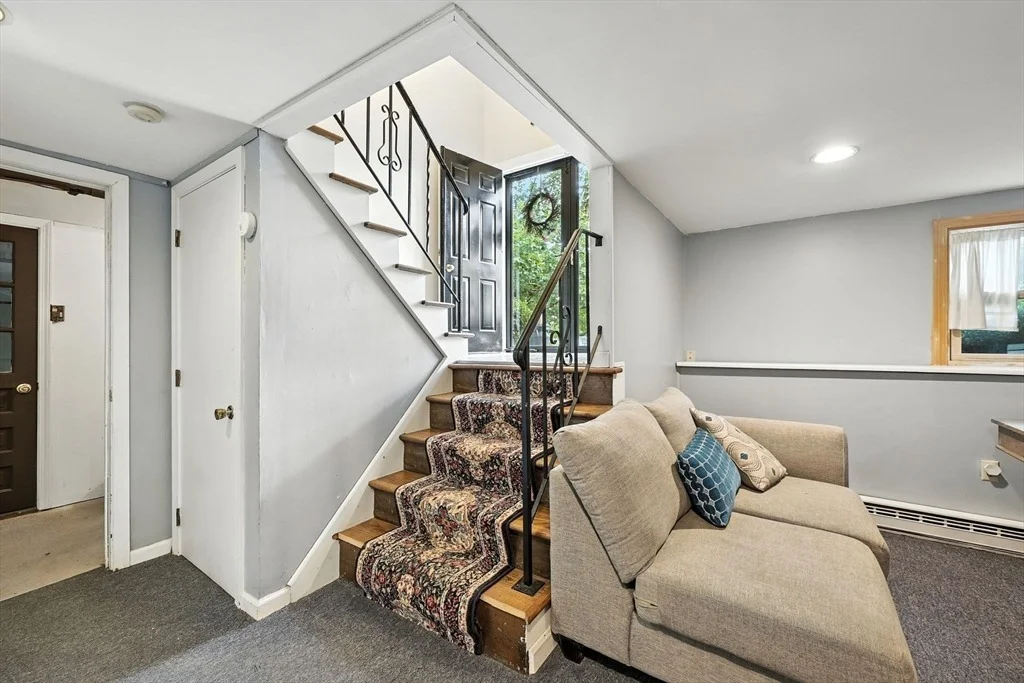 Photo of 4 Claren Dr