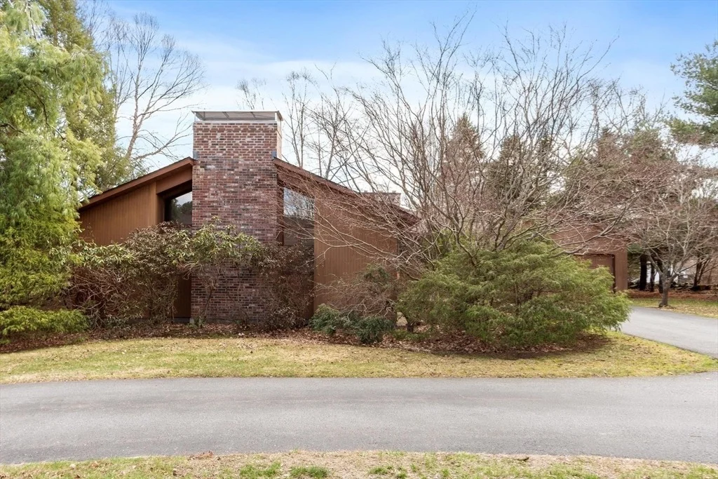 Photo of 243 Concord Road