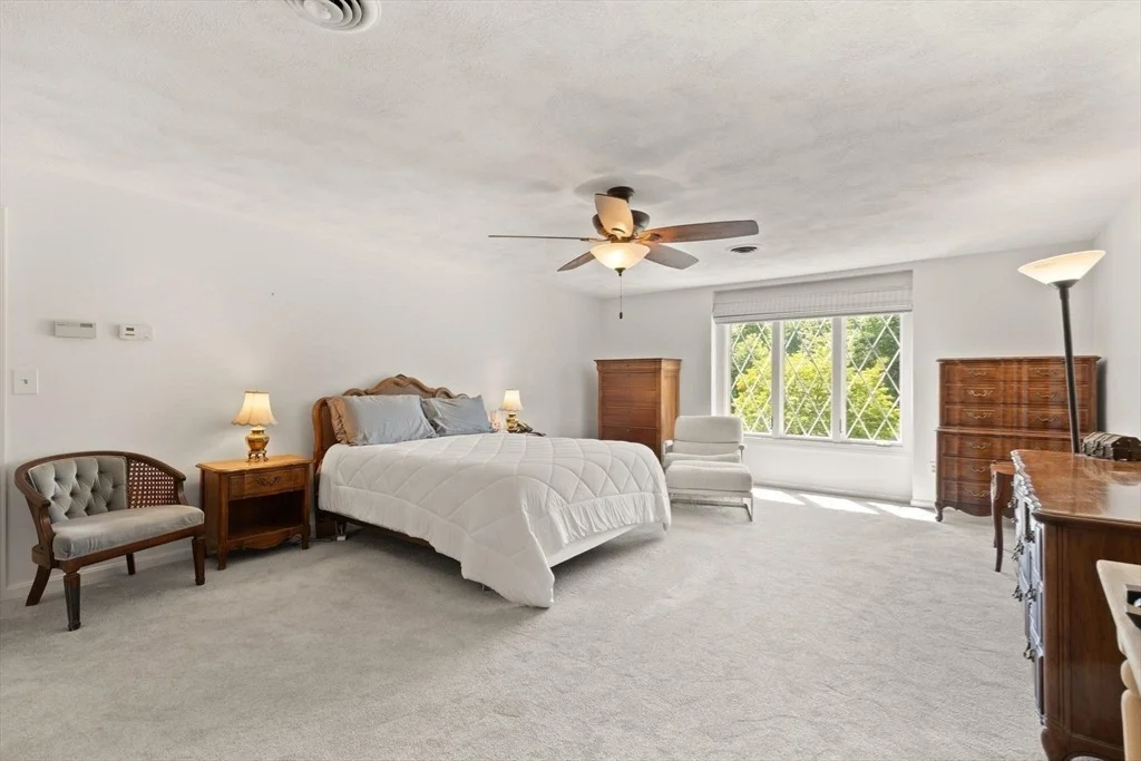 Photo of 80 Hampton Rd