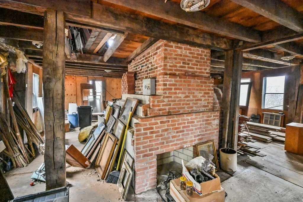Photo of 203 Chamberlain Hill Rd